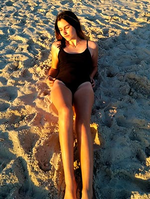 Ukraine bikini bride  Adyelina 19 y.o. from Kiev, ID 96909